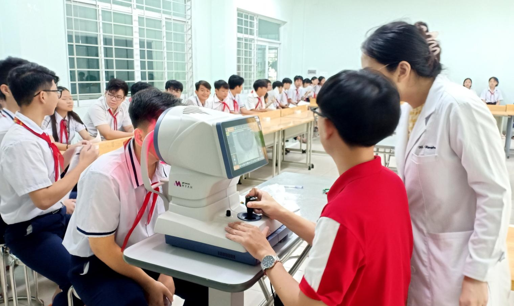 https://images.openai.com/static-rsc-4/lG3bVd5jLGdg8b-6rfBqAs5wcma5g1dlYzwKBMJy2YmuML8F-CWAfo7HLshAGpKMyXrwALqTl05AHYTPvtxqMAkVu2f7H0IWRNQHEkmkikeuyYeqm_duns99l02Zqh8XdgdRouHjpkRpIo9BB6NgfQy0dJqqV0mWJU-89OAXBizzdEEQ99BONyDQ3dvpwZ2V?purpose=fullsize